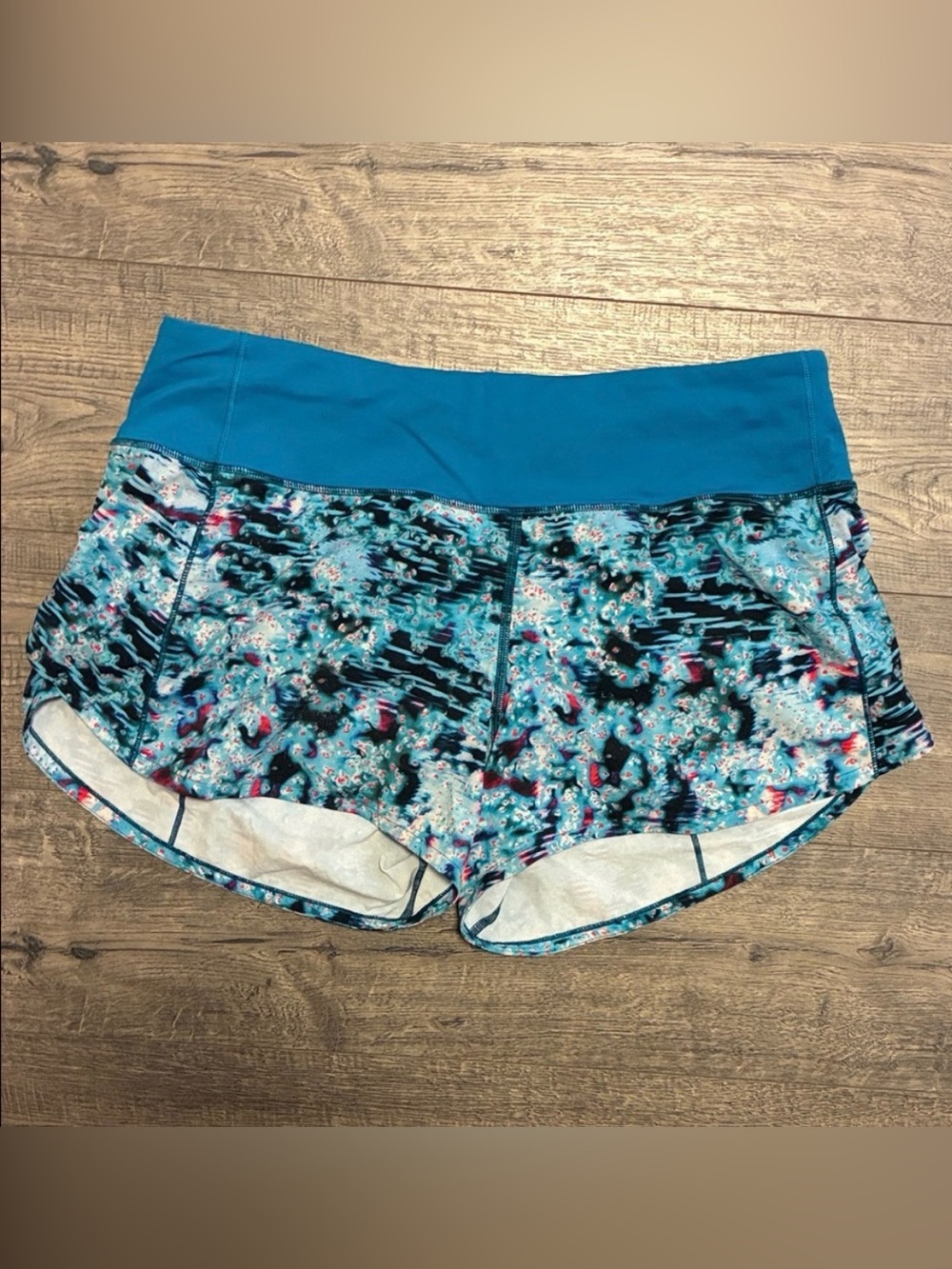 Lululemon Speed Up Short Long *4" -Quick Start Multi / Hawaiian Blue - Size: 8